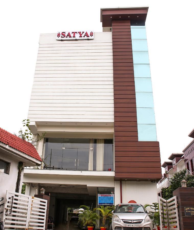 Hotel Satya Dehradun Luaran gambar